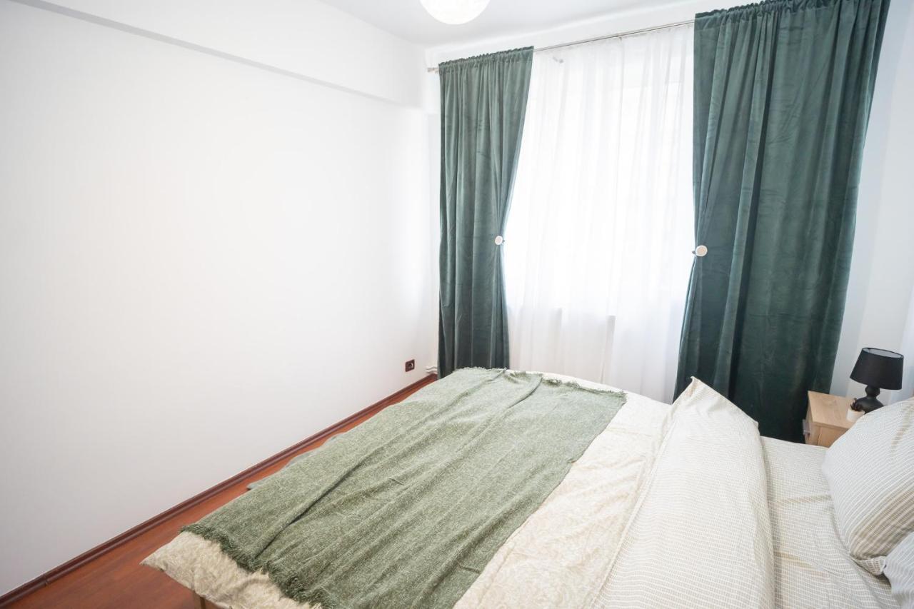 Spacious 2Br Dristor Apartment Bucureşti Ngoại thất bức ảnh